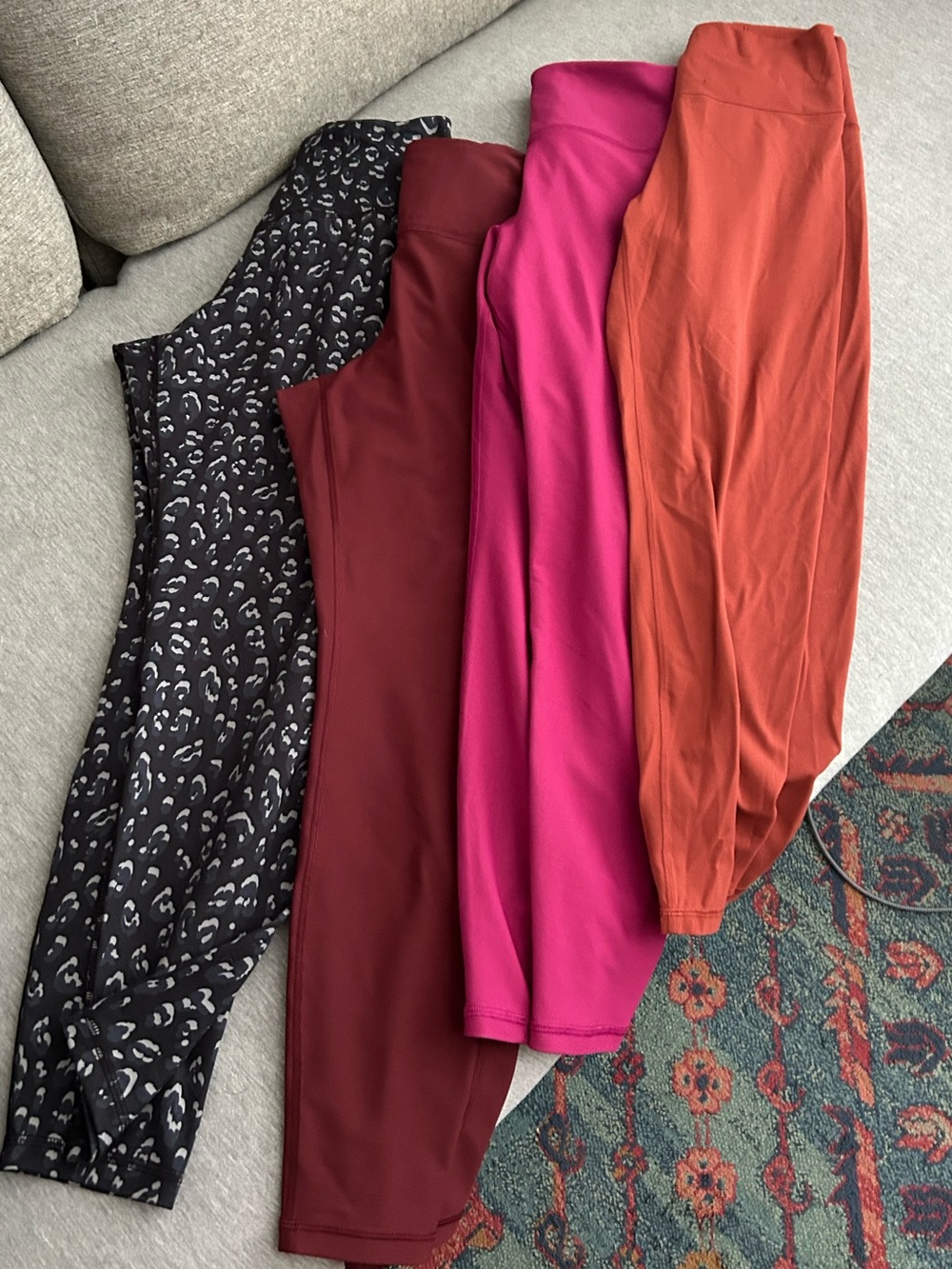 Lot of Old Navy Women's Leggings in Black Print, Burgundy, Pink, and Rust